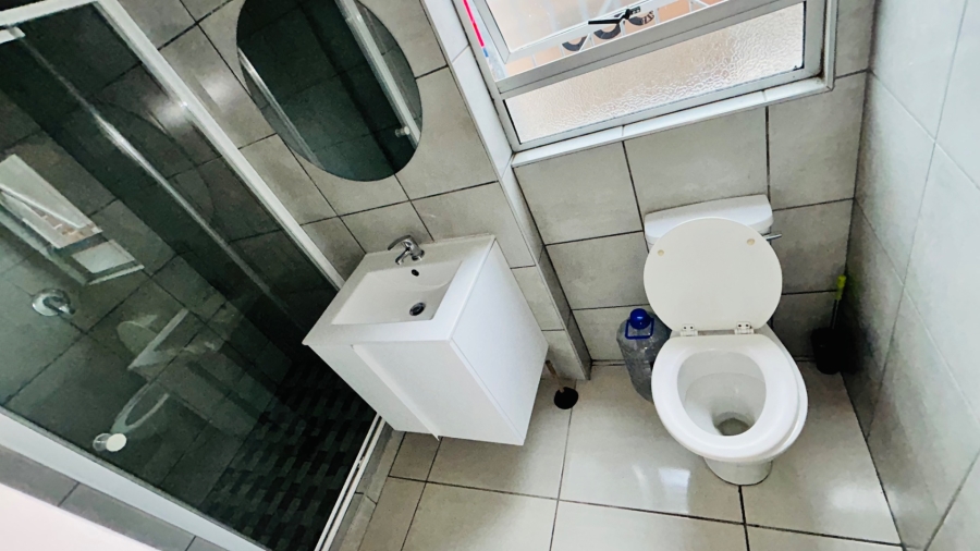 Commercial Property for Sale in Southernwood Eastern Cape